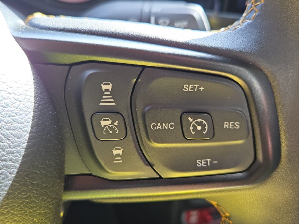 Used 2024 Jeep Gladiator Sport AWD/4WD image 19