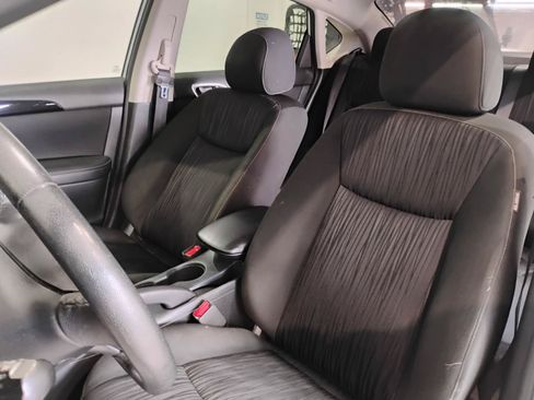Used 2019 Nissan Sentra SV FWD image 31