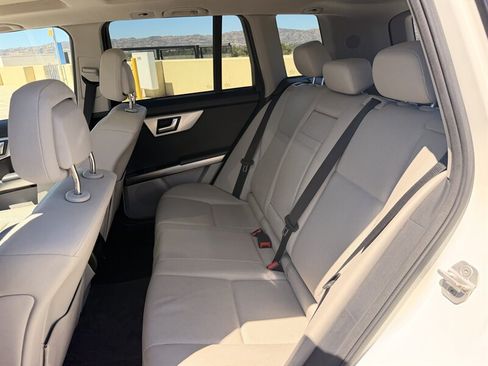 Used 2014 Mercedes-Benz GLK 350 2WD image 34