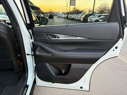 Used 2025 INFINITI QX60 Luxe w/ Black Edition image 27