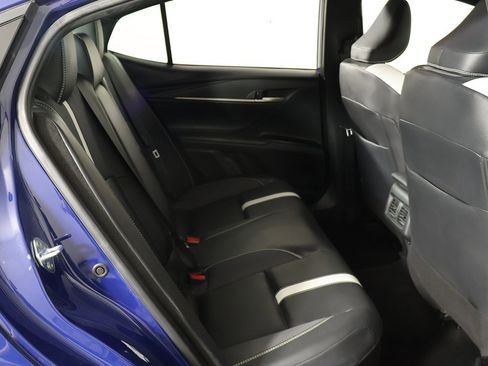 Used 2025 Toyota Camry SE image 25