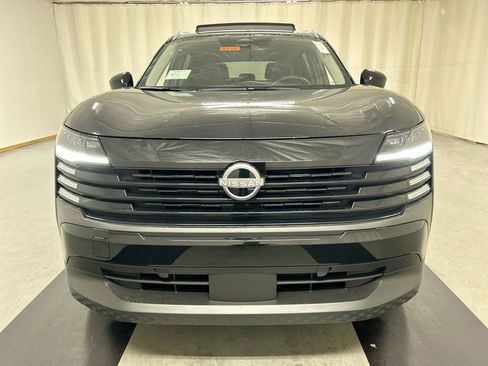 New 2025 Nissan Kicks SV w/ SV Premium Package image 3