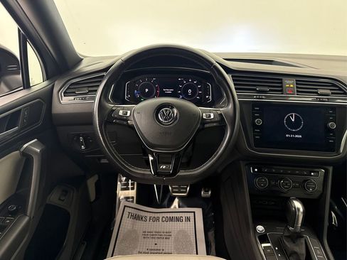 Used 2019 Volkswagen Tiguan SEL R-Line image 29