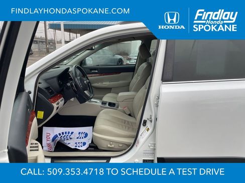 Used 2011 Subaru Outback 2.5i Limited image 11