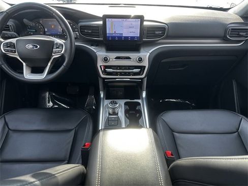 Certified 2023 Ford Explorer XLT w/ Equipment Group 202A image 15