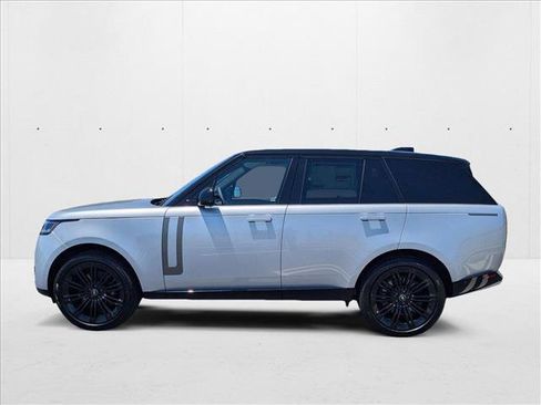 New 2025 Land Rover Range Rover SE image 5