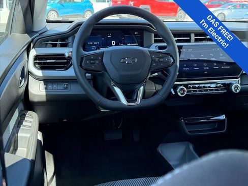 New 2027 Chevrolet Bolt LT w/ Comfort Package FWD image 7