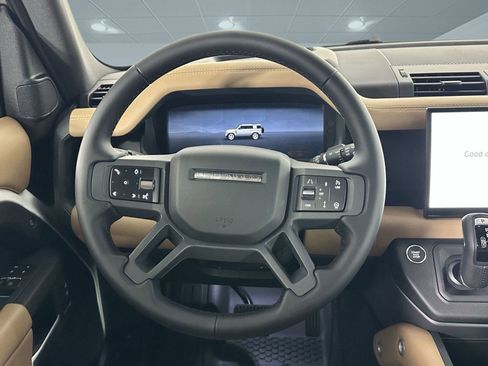 Used 2025 Land Rover Defender 110 S image 15