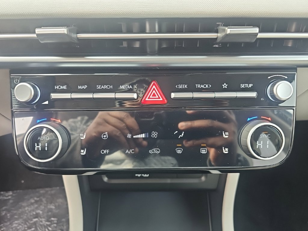 New 2026 Hyundai Tucson Limited w/ Tow & Go Package AWD/4WD image 20