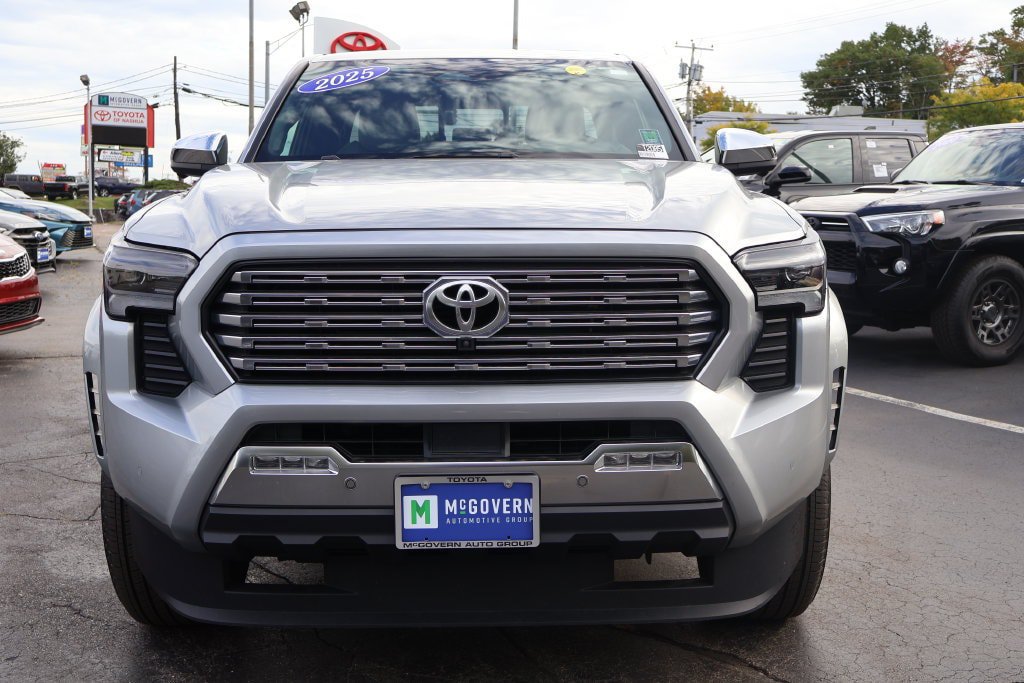 Certified 2025 Toyota Tacoma Limited AWD/4WD image 12