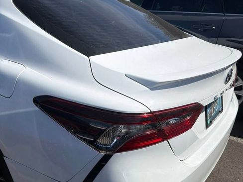 Used 2021 Toyota Camry SE FWD image 6