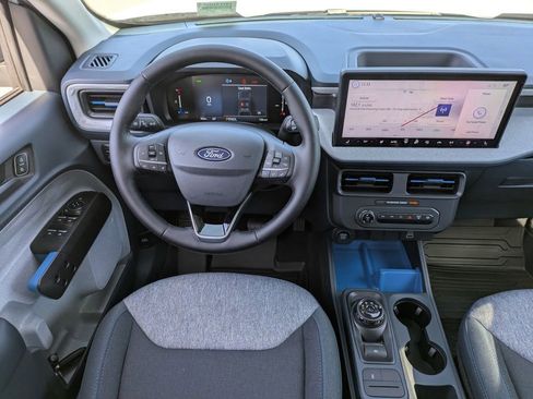 New 2025 Ford Maverick XLT w/ XLT Luxury Package image 19