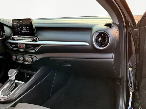 Used 2023 Kia Forte LXS image 19