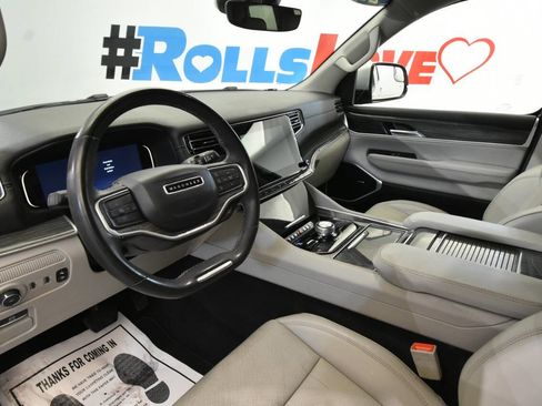 Used 2022 Jeep Wagoneer Series II image 12