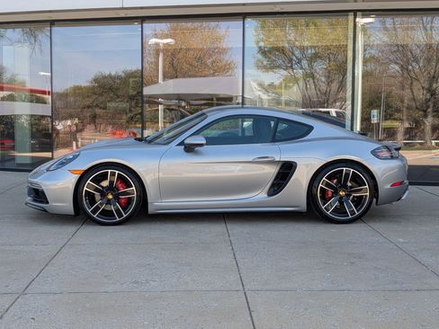 Certified 2025 Porsche 718 Cayman S image 2