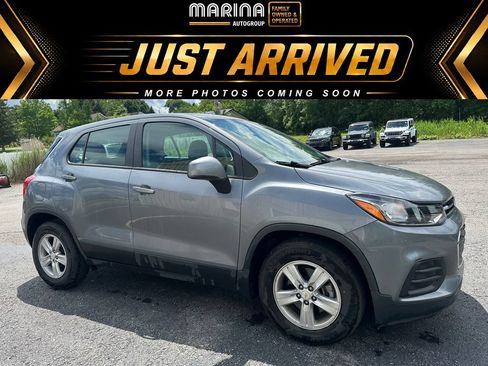 Used 2020 Chevrolet Trax LS FWD image 1