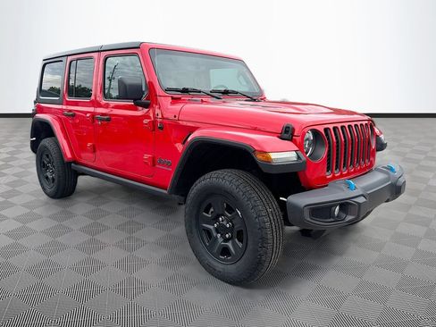 Certified 2023 Jeep Wrangler Unlimited Rubicon 4xe w/ Cold Weather Group AWD/4WD image 4