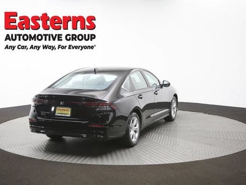 Used 2025 Honda Accord LX image 38
