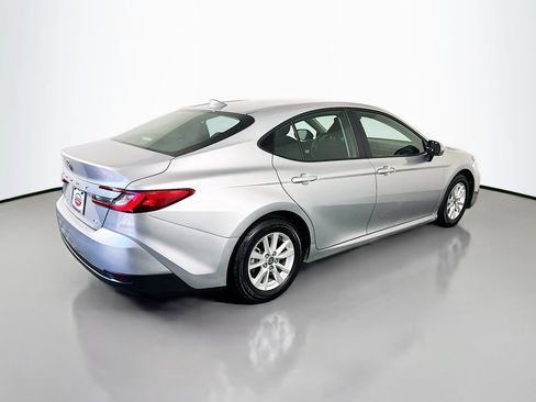 Certified 2025 Toyota Camry LE FWD image 5