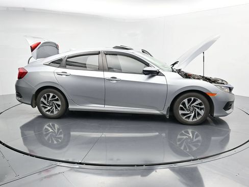 Used 2018 Honda Civic EX image 27