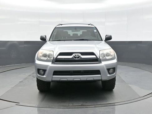 Used 2007 Toyota 4Runner SR5 image 2