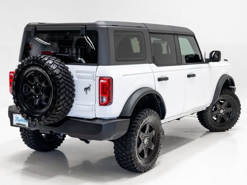 Used 2025 Ford Bronco 4-Door AWD/4WD image 31