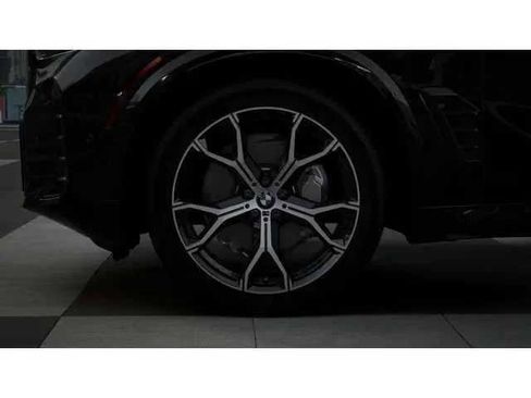 New 2026 BMW X5 sDrive40i w/ M Sport Package RWD image 7