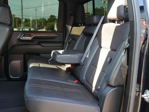 Used 2024 Chevrolet Silverado 2500 High Country AWD/4WD image 16