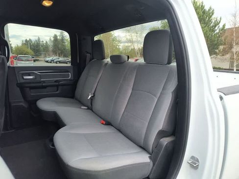 Used 2022 RAM 2500 Big Horn AWD/4WD image 21