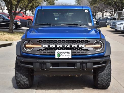 Used 2022 Ford Bronco Badlands image 3