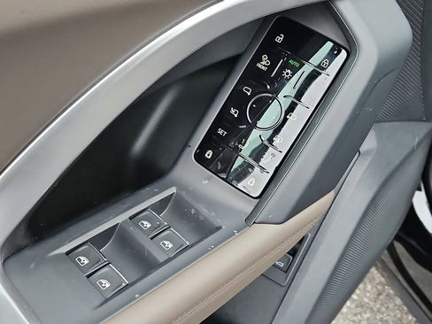 New 2025 Audi Q5 Premium Plus image 20