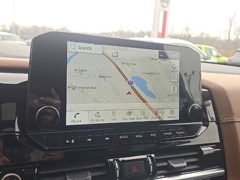 Certified 2023 Nissan Pathfinder Platinum image 21