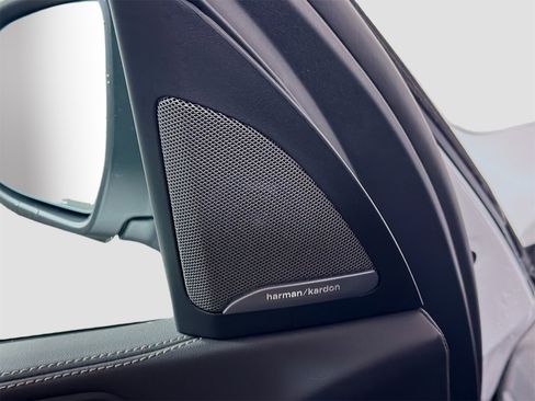 New 2026 BMW X5 xDrive40i w/ Climate Comfort Package image 22