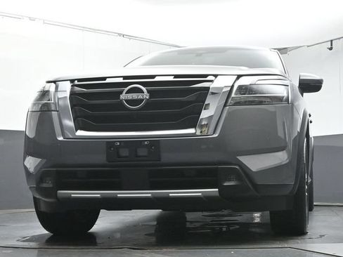 Used 2023 Nissan Pathfinder Platinum AWD/4WD image 40