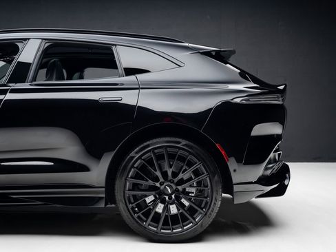 Used 2023 Aston Martin DBX 707 image 20