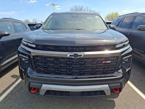 New 2026 Chevrolet Traverse Z71 w/ Enhanced Driving Package AWD/4WD image 2