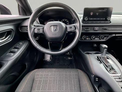 Used 2024 Honda HR-V Sport image 9