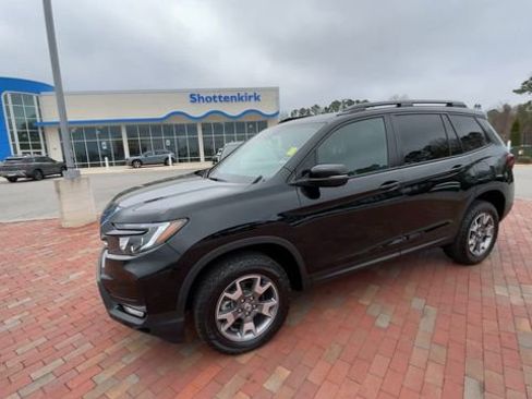 Certified 2023 Honda Passport TrailSport image 5