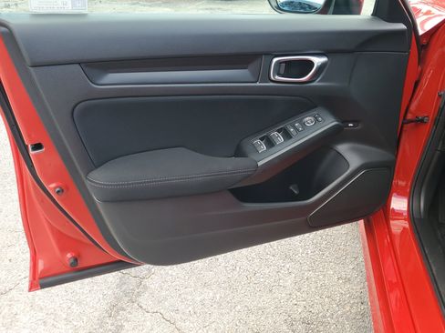 Used 2023 Honda Civic LX image 17