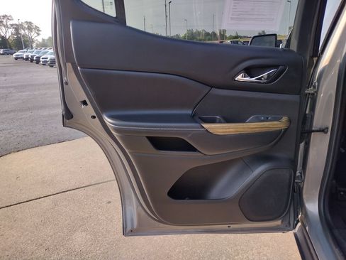 Used 2019 GMC Acadia Denali FWD image 11