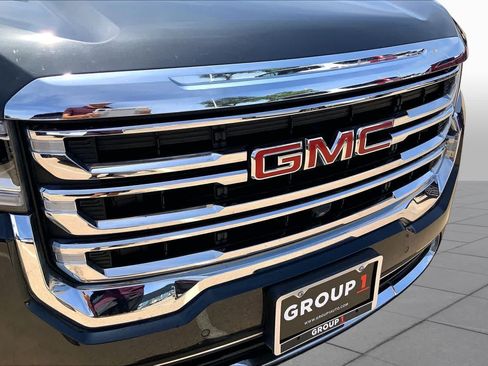 Used 2020 GMC Acadia SLT w/ Driver Alert Package II FWD image 37