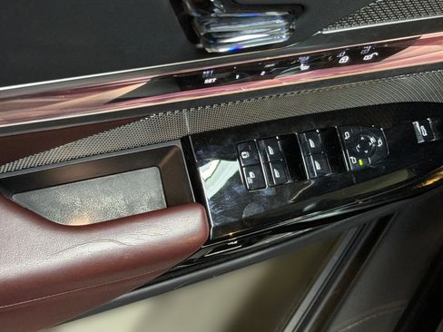 Used 2023 BMW 740i RWD image 14