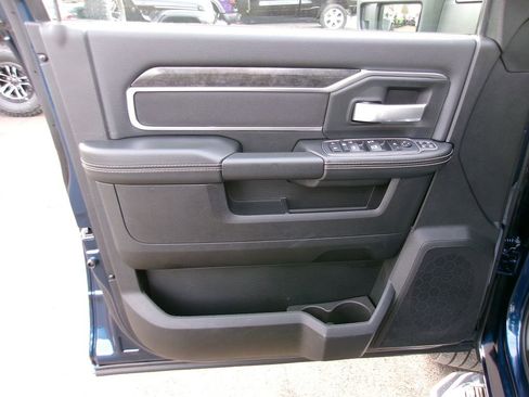 Certified 2024 RAM 2500 Big Horn w/ Sport Appearance Package image 6