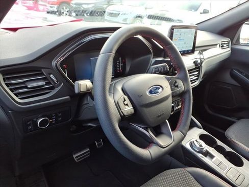 Used 2024 Ford Escape ST-Line w/ Equipment Group 301A image 8