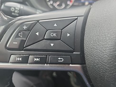 Used 2023 Nissan Sentra SV FWD image 15