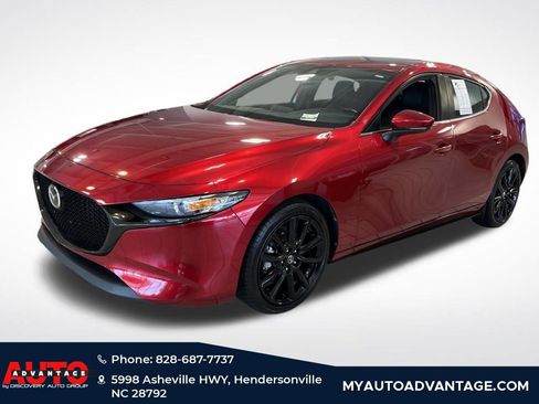 Used 2022 MAZDA MAZDA3 s FWD image 3