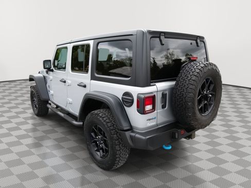 Used 2024 Jeep Wrangler Unlimited AWD/4WD image 7