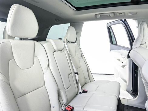 Certified 2025 Volvo XC90 T8 Plus w/ Protection Package Premier AWD/4WD image 24