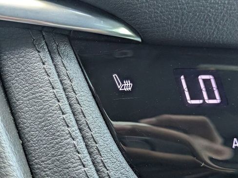 Used 2020 Cadillac XT5 Premium Luxury image 22