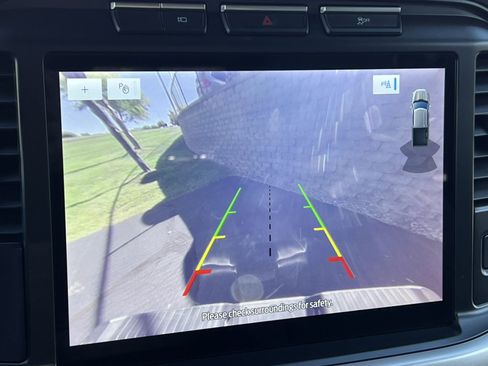 Certified 2022 Ford F150 XLT w/ Equipment Group 302A High image 31